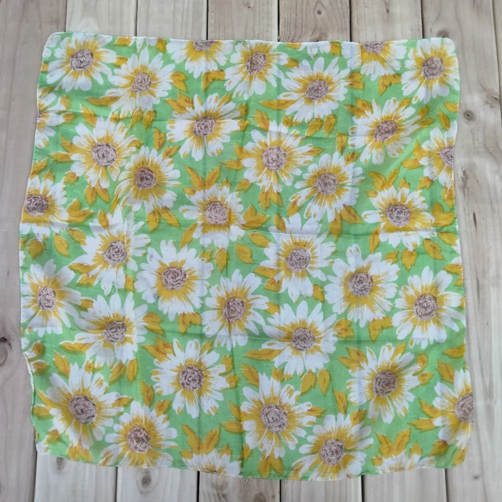 Floral Print Y2K Women's Square Scarf in Green & Yellow 20